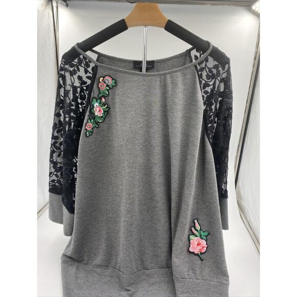 AGB Tops - AGB Woman Gray Long Sleeve Black Lace Blouse Plus Sz 2X Floral Patches C1/B1